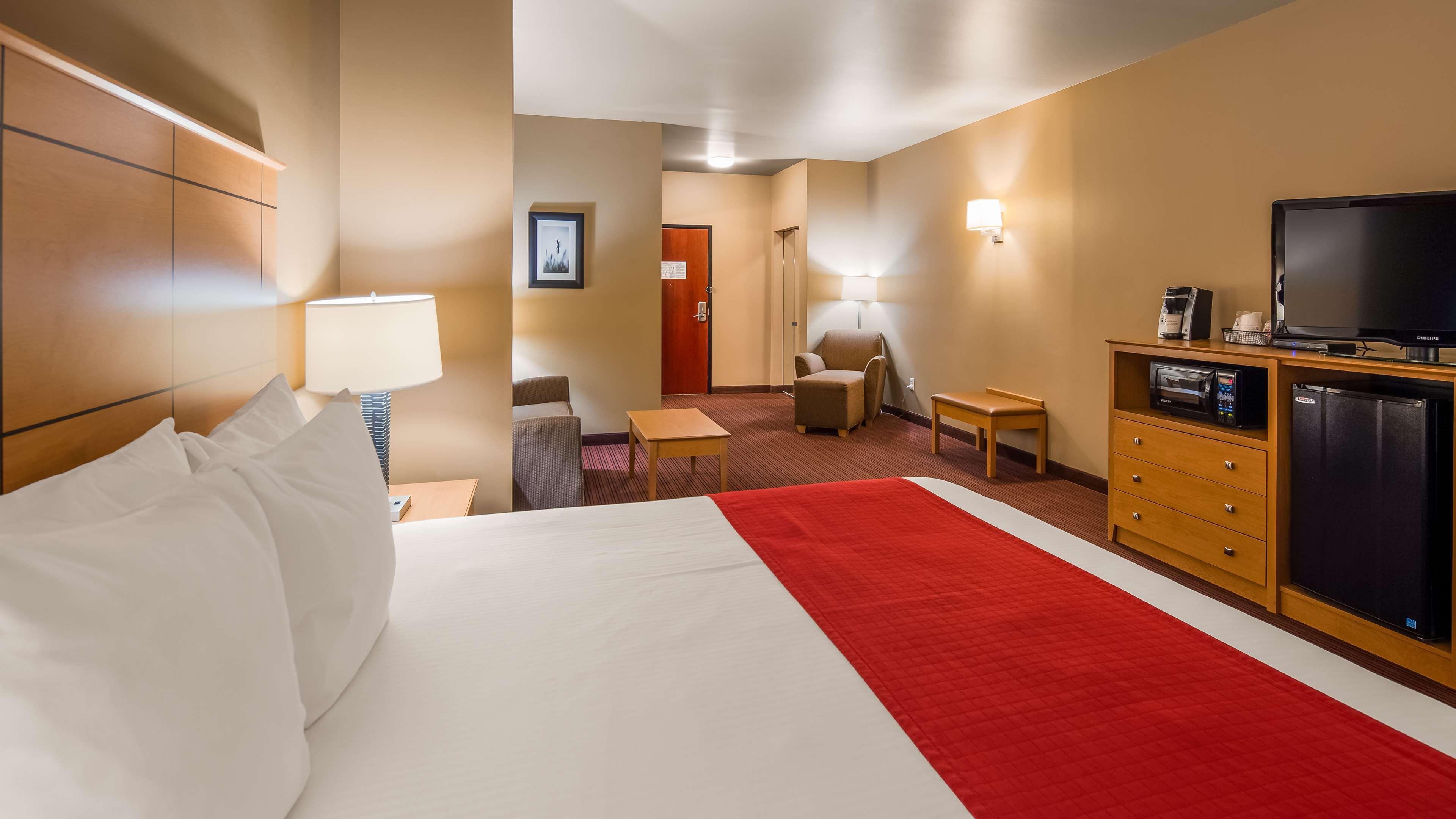 Best Western Golden Prairie Inn And Suites Sidney Extérieur photo