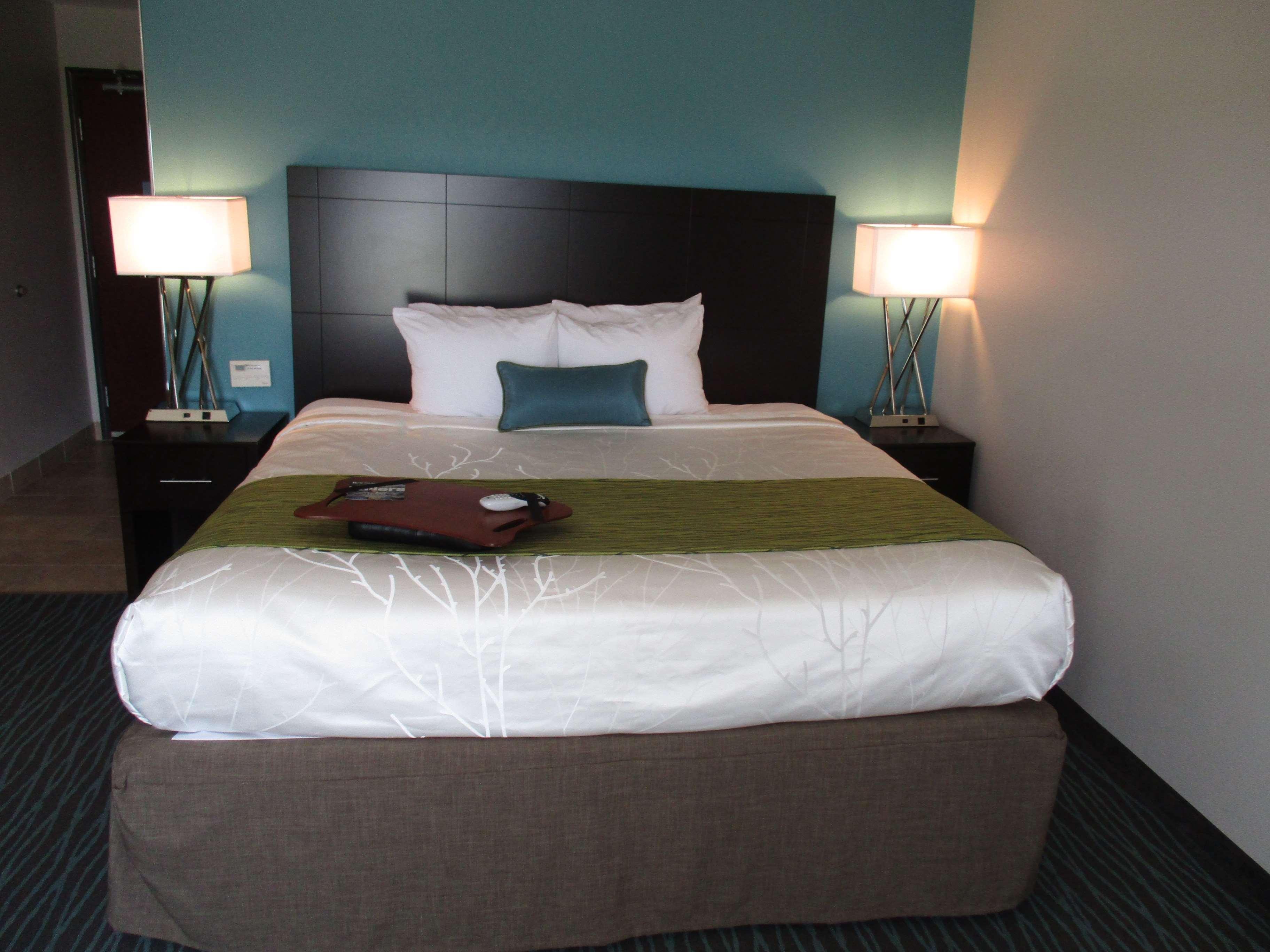 Best Western Golden Prairie Inn And Suites Sidney Extérieur photo