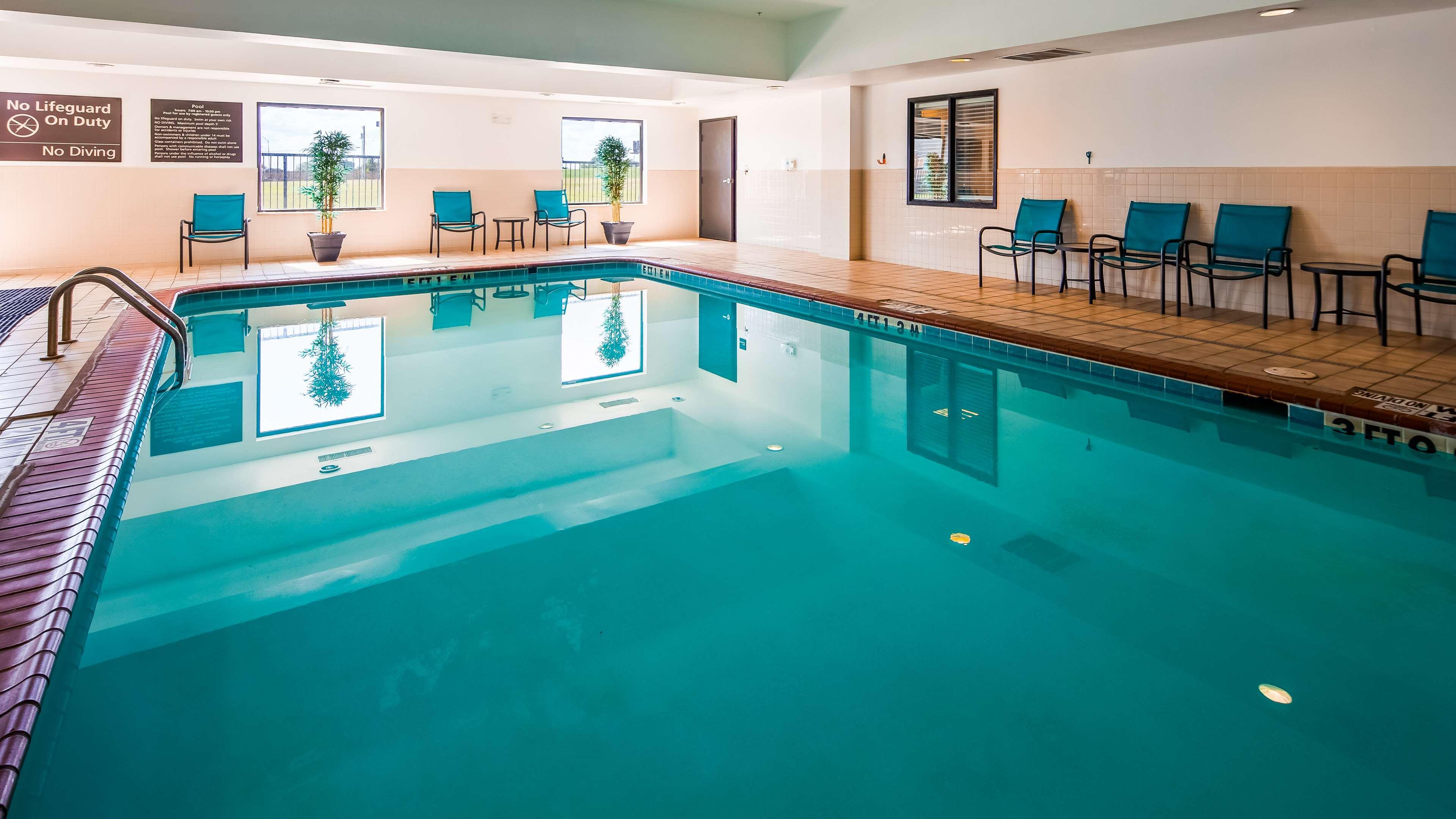 Best Western Golden Prairie Inn And Suites Sidney Extérieur photo