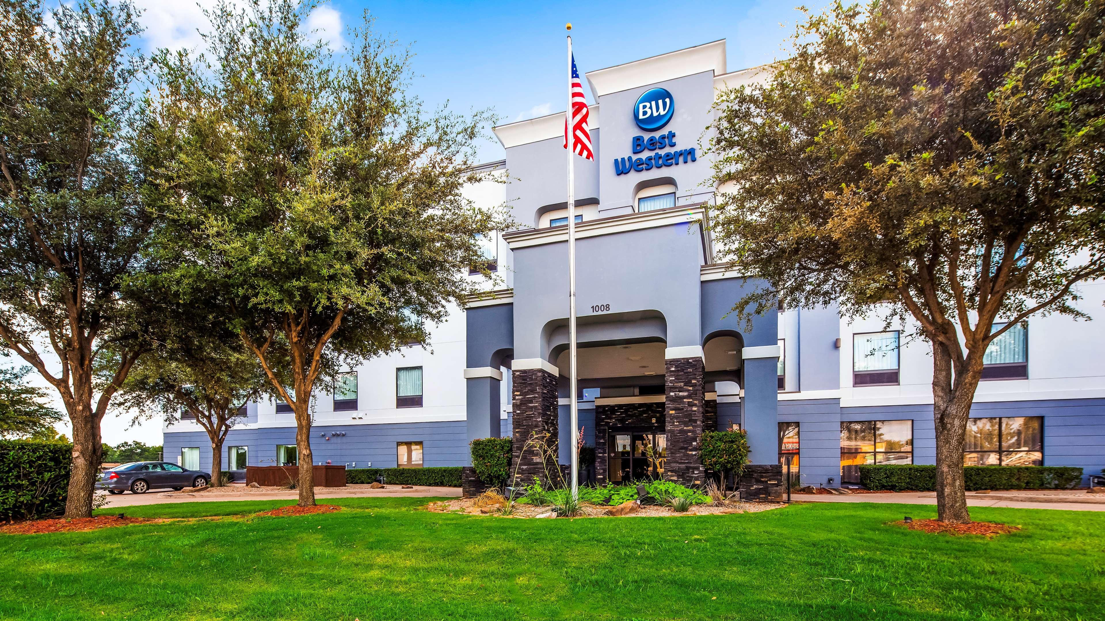 Best Western Golden Prairie Inn And Suites Sidney Extérieur photo