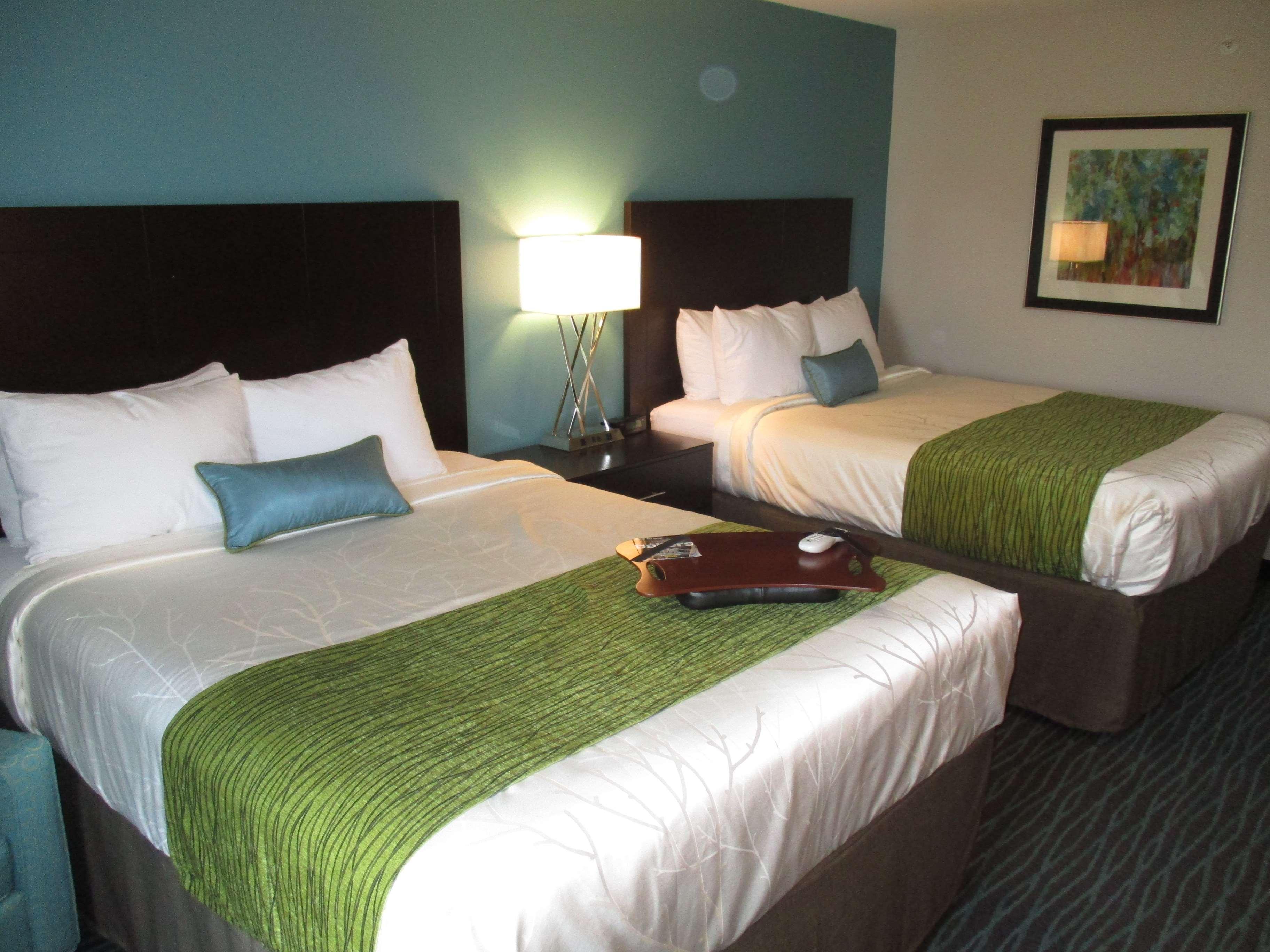 Best Western Golden Prairie Inn And Suites Sidney Extérieur photo