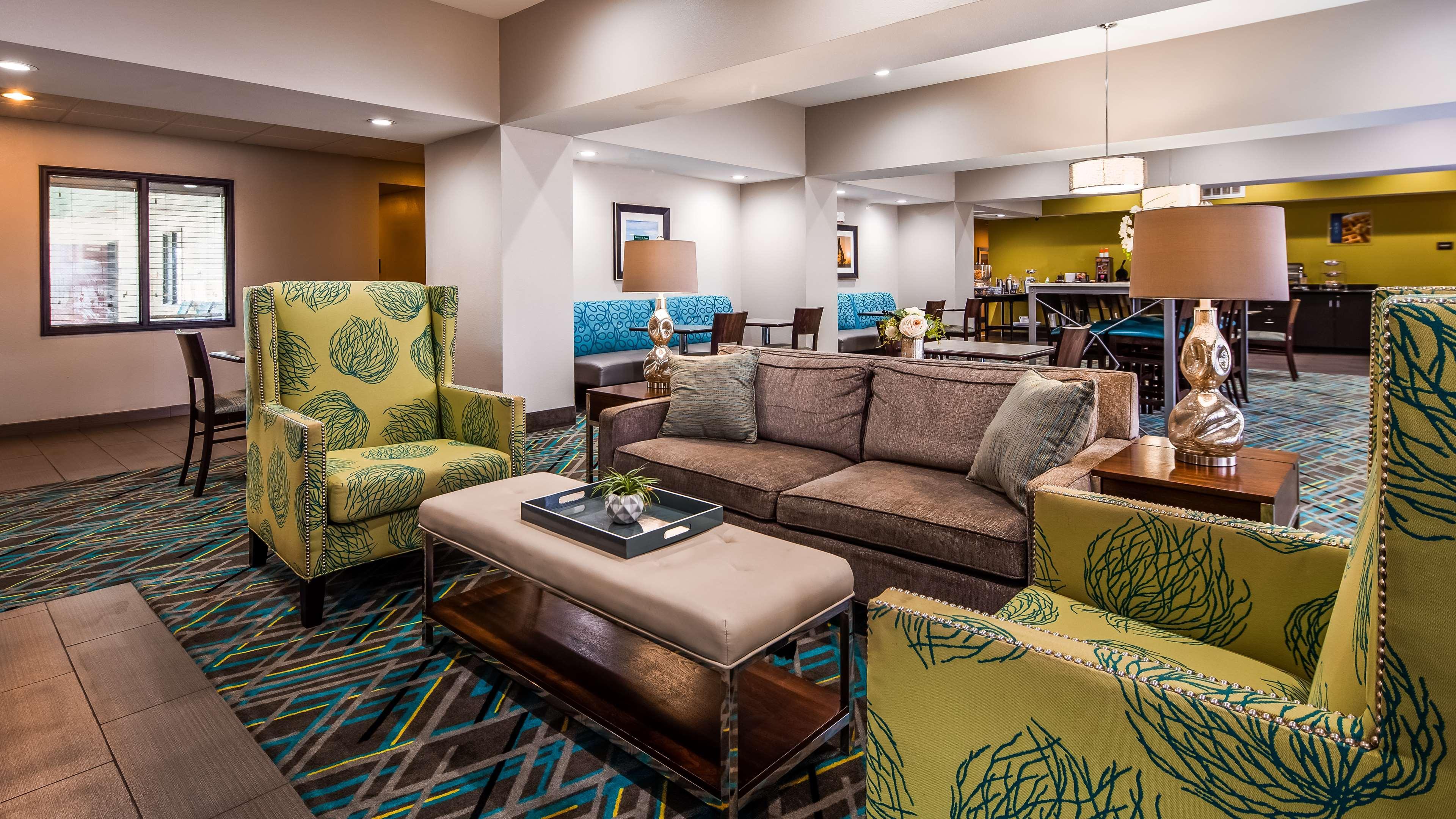 Best Western Golden Prairie Inn And Suites Sidney Extérieur photo