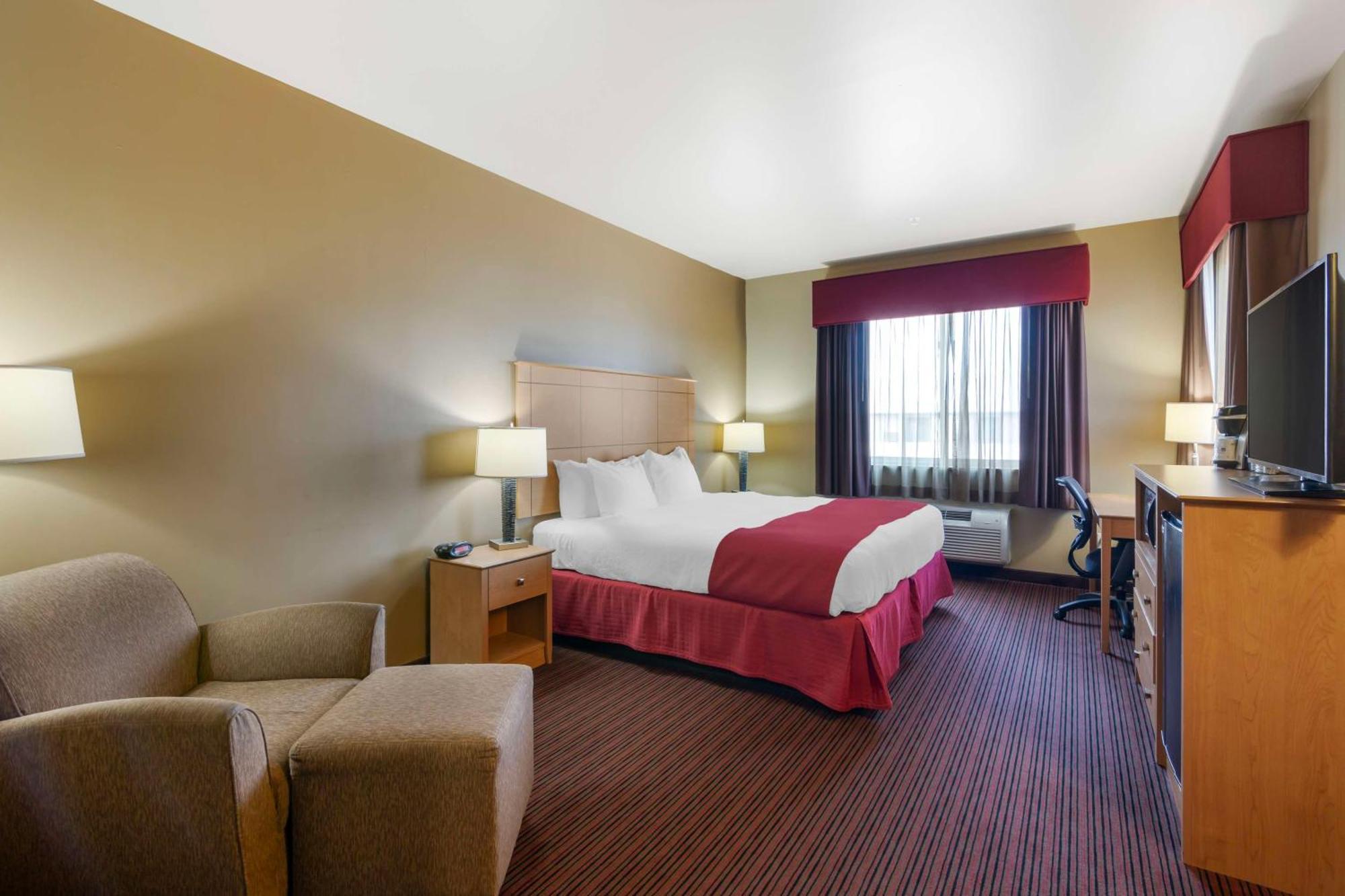 Best Western Golden Prairie Inn And Suites Sidney Extérieur photo