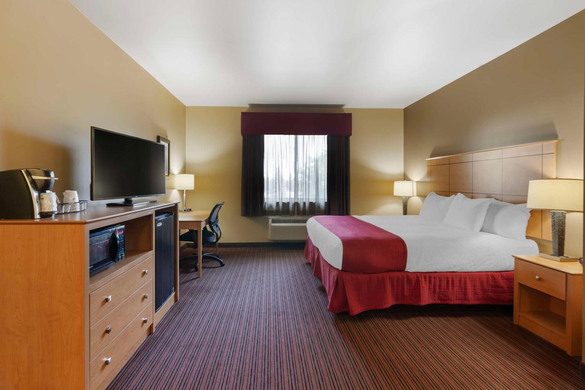 Best Western Golden Prairie Inn And Suites Sidney Extérieur photo