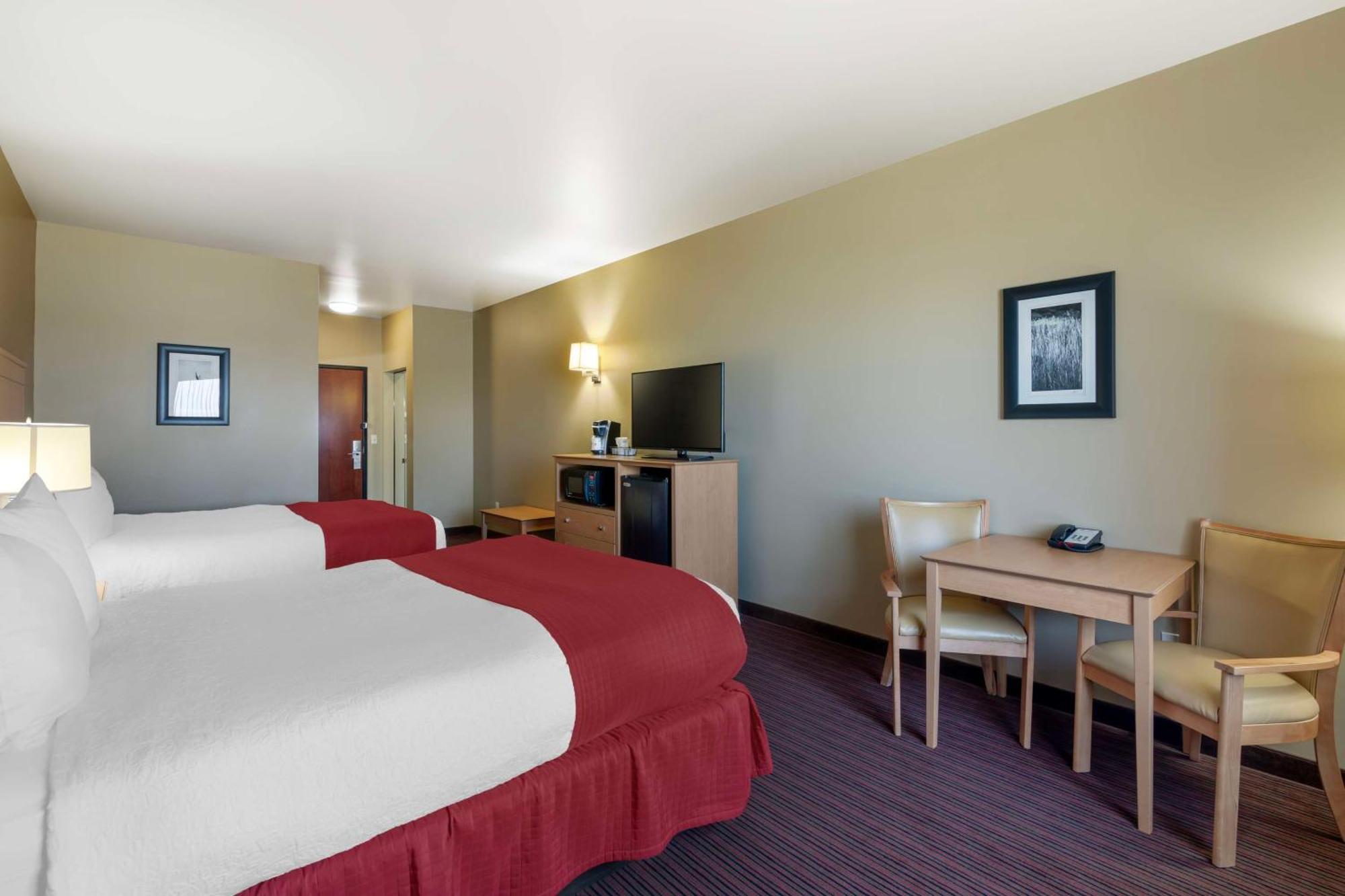 Best Western Golden Prairie Inn And Suites Sidney Extérieur photo
