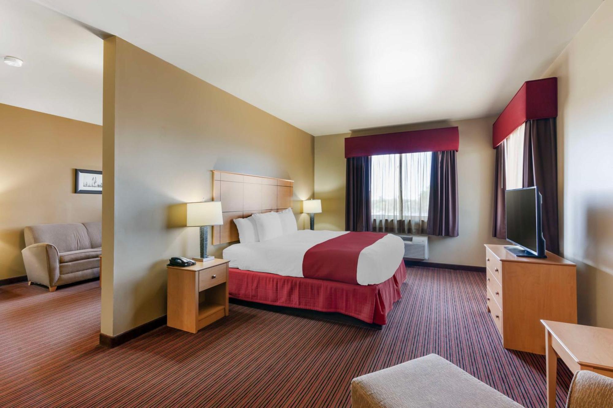 Best Western Golden Prairie Inn And Suites Sidney Extérieur photo